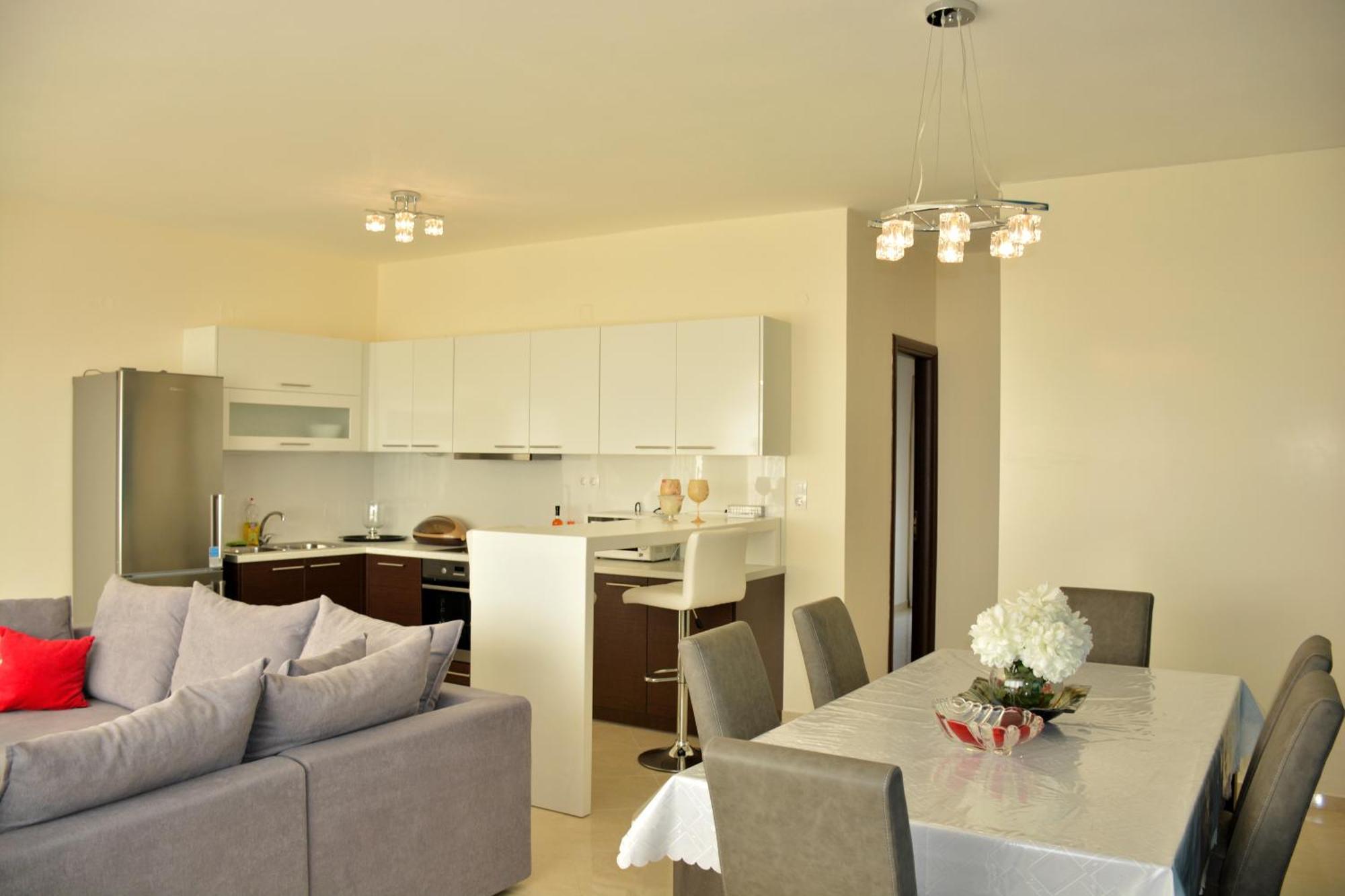Luxury Suites In Stavromenos Habitación foto